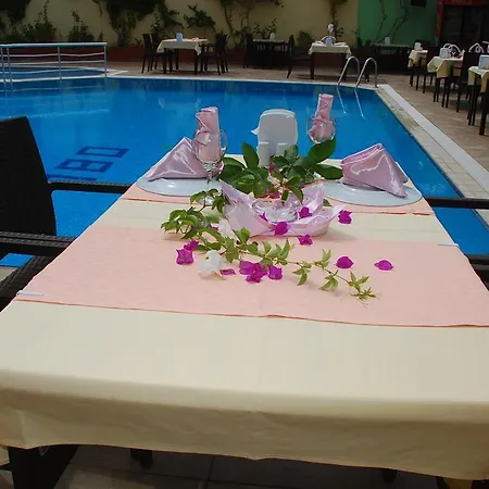 Ulas Hotel 3*